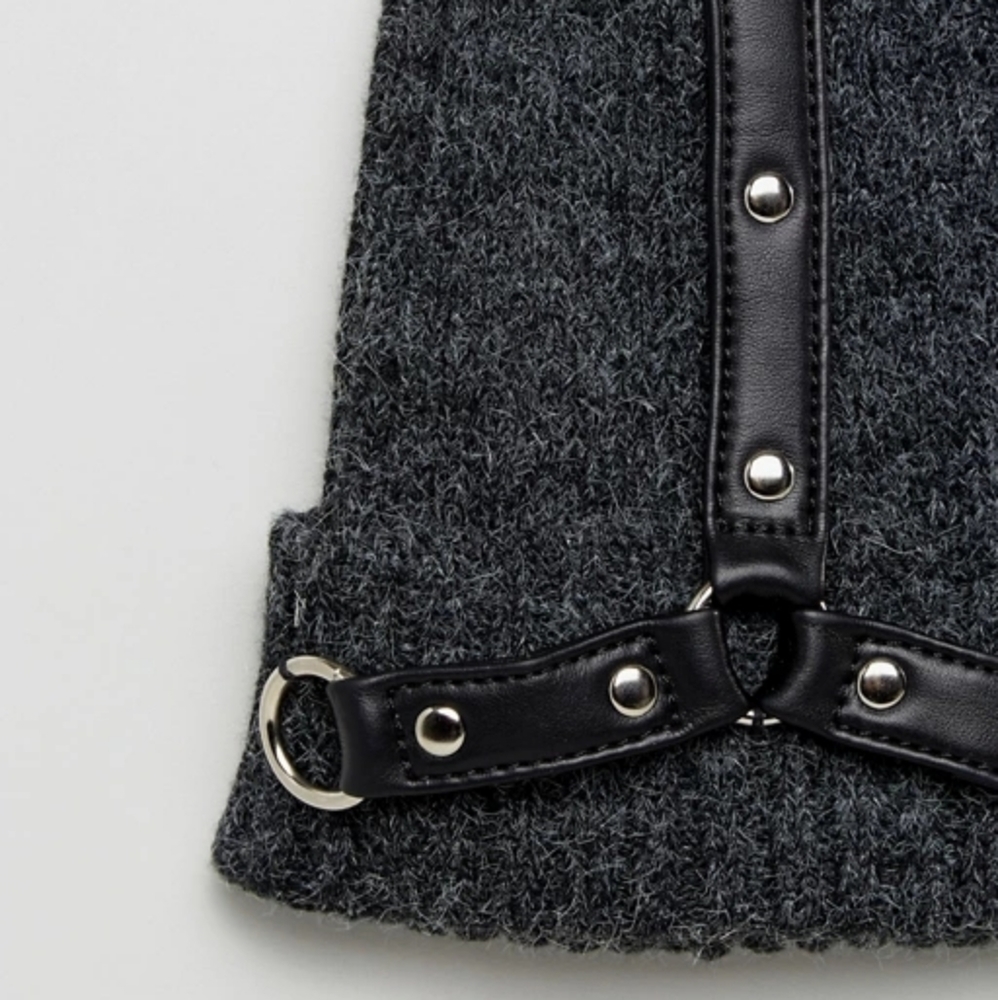 ASOS Shikumi Stud Ring Detail Knitted Beanie - Picture 3 of 6